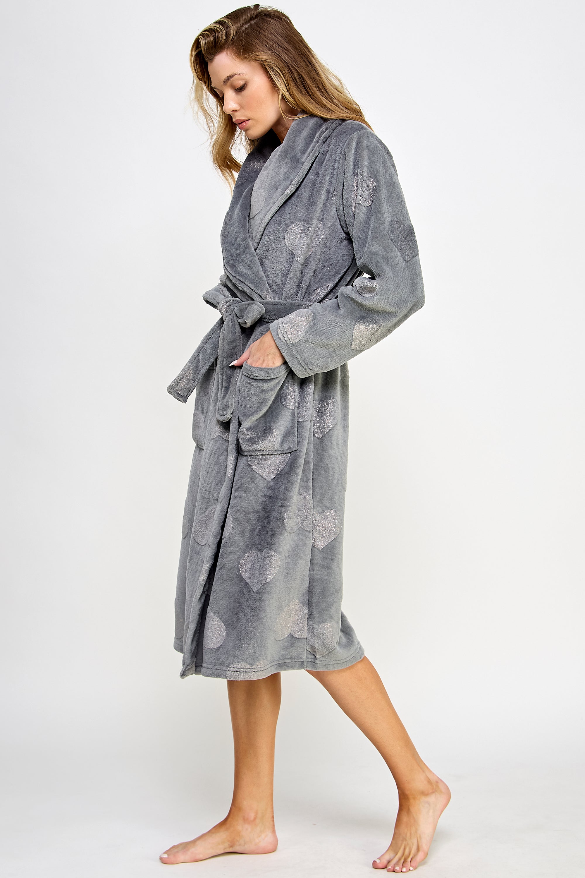 2487 Beverly Robe