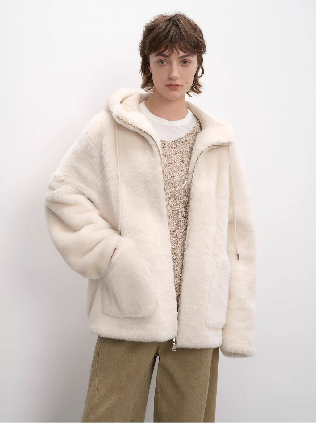 "Otaru Snow" casual hooded silhouette dropped shoulder merino wool sheepskin fur coat for women-1